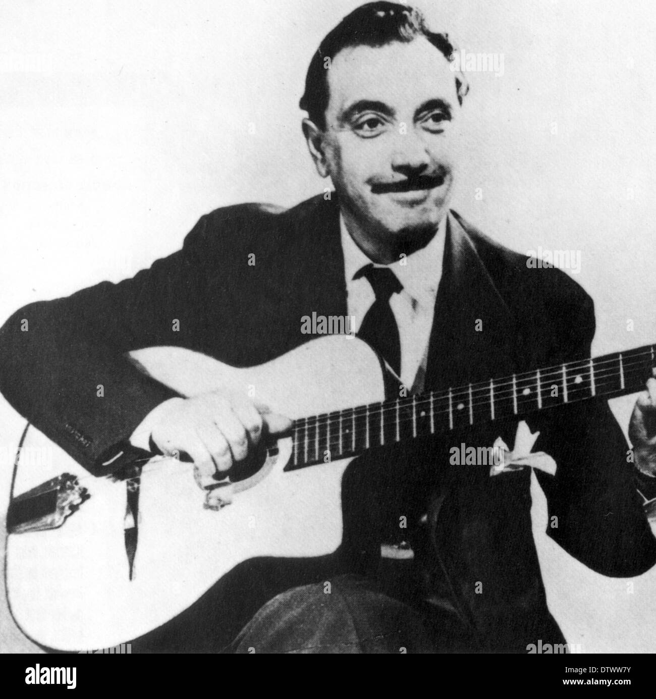 DJANGO REINHARDT (1910-1953) guitariste de jazz belge vers 1955 Banque D'Images