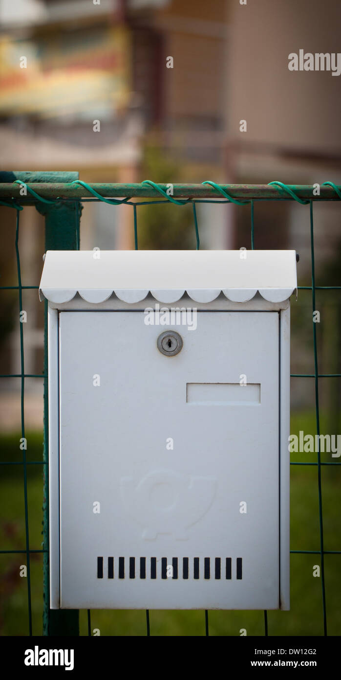 Cloes d'une boîte aux lettres sur la rue Banque D'Images