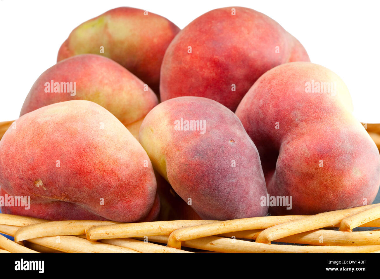 Télévision peach dans un panier Banque D'Images