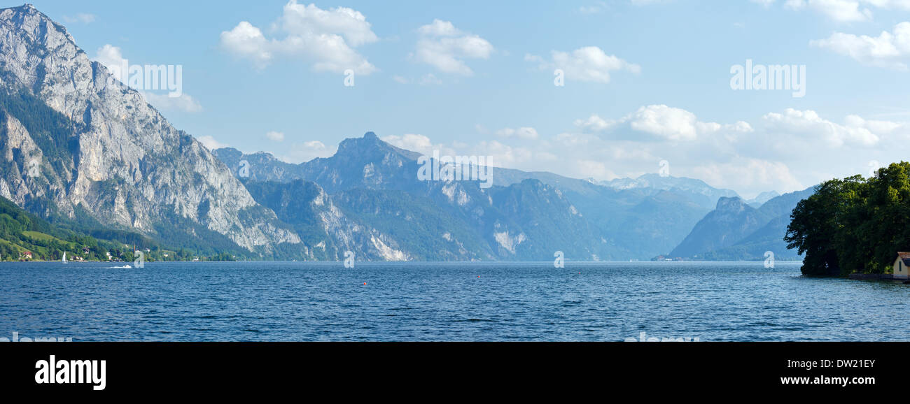 Été lac Traunsee panorama (Autriche). Banque D'Images