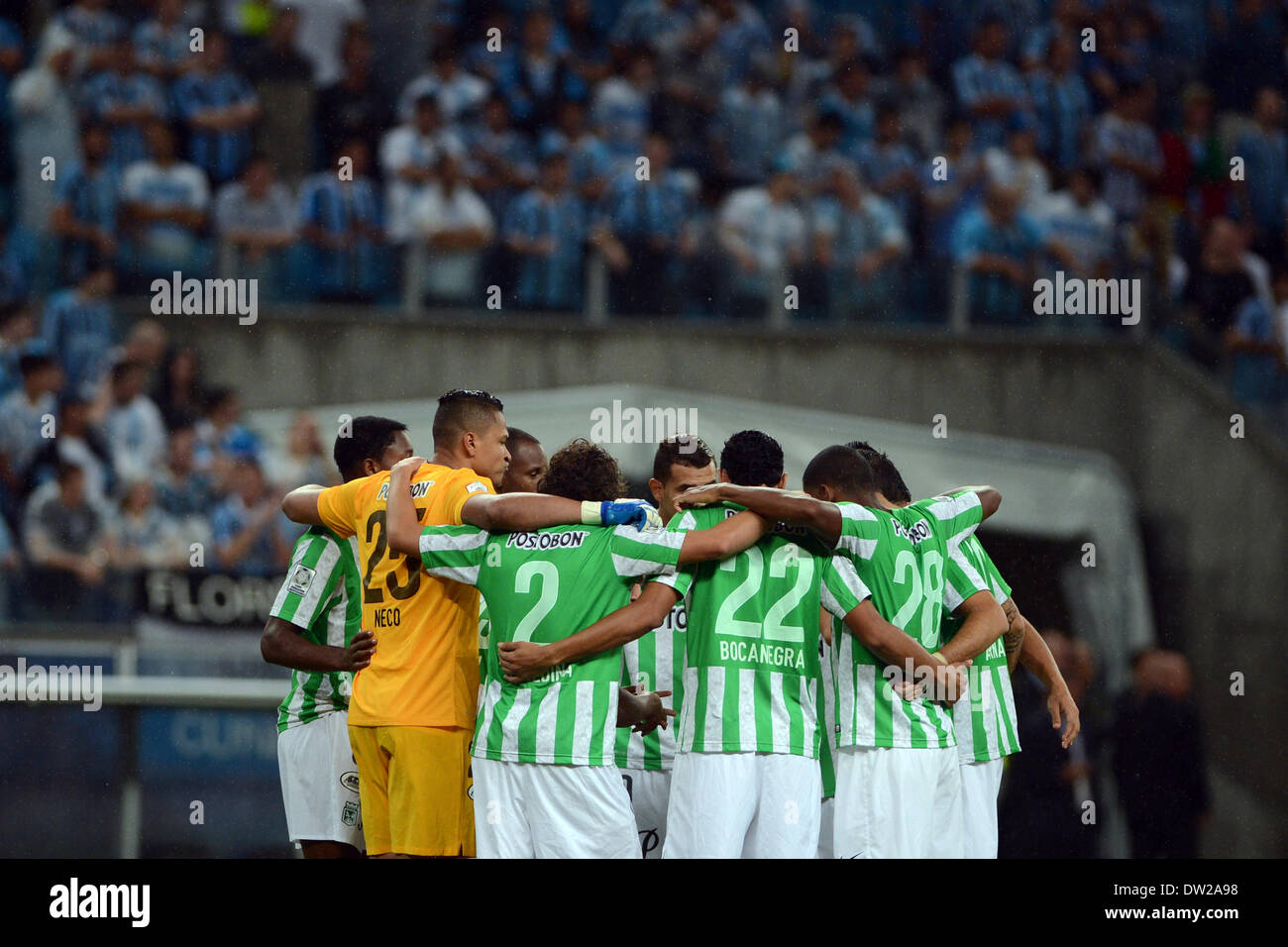 25 février 2014 - Gremio gagner 3-0 à l'Atletico Nacional dans le match du deuxième tour de la Copa Libertadores. Foto : Edu/Nurphoto Urbanandsport/Andrade. (Crédit Image : © Edu/NurPhoto ZUMAPRESS.com)/Andrade Banque D'Images