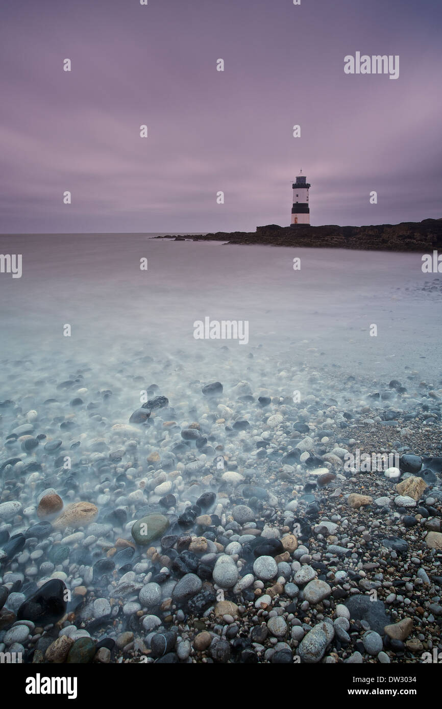 Près de phare * 1963 : ouverture intégrale du Penmon, Anglesey, au nord du Pays de Galles, Royaume-Uni. Banque D'Images