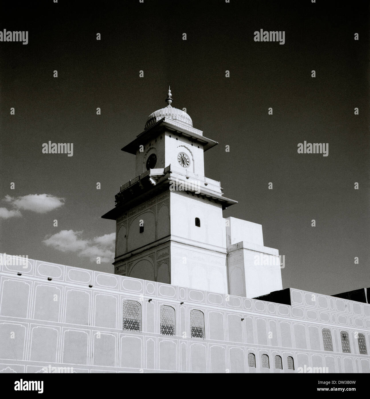 Le City Palace à Jaipur La ville rose du Rajasthan en Inde, en Asie du Sud. Bâtiment de l'Architecture Rajput belle histoire de l'Art Culture Voyage Chiaroscuro Banque D'Images