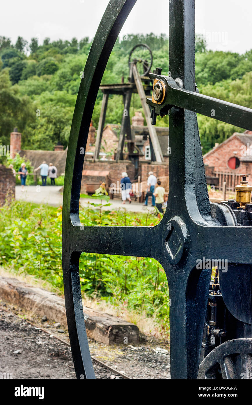 Une partie de la roue d'une réplique de Richard Trevithick Locomotive de Coalbrookdale, Blists Hill Victorian Town Madeley, Telford Banque D'Images