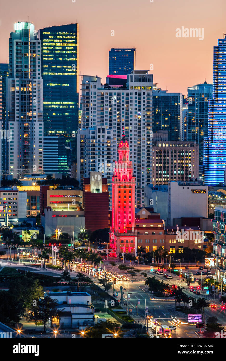 Vue sur Miami Downtown de nuit, USA Banque D'Images