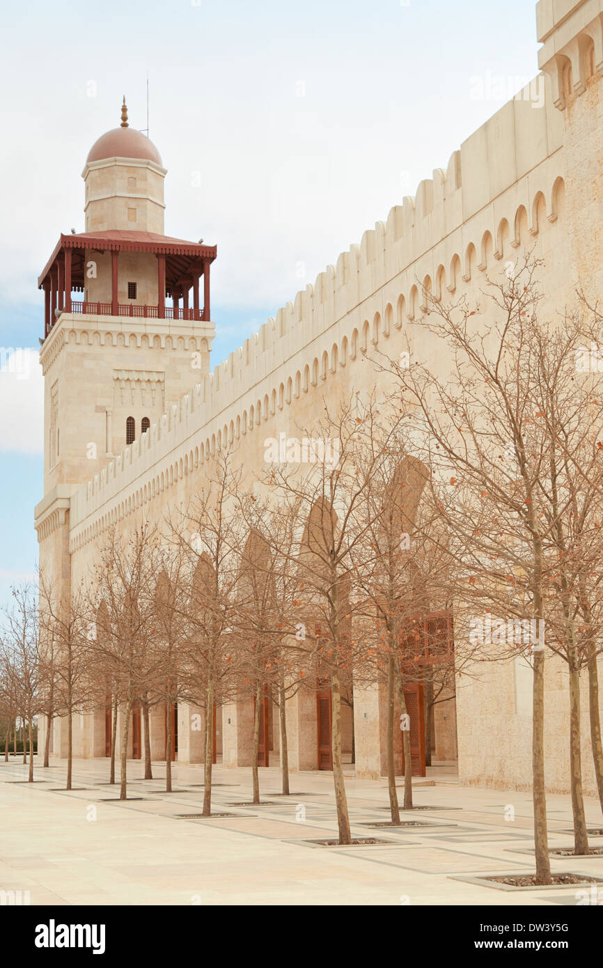 Le Roi Hussein Bin Talal mosquée et minaret à Amman, Jordanie Banque D'Images