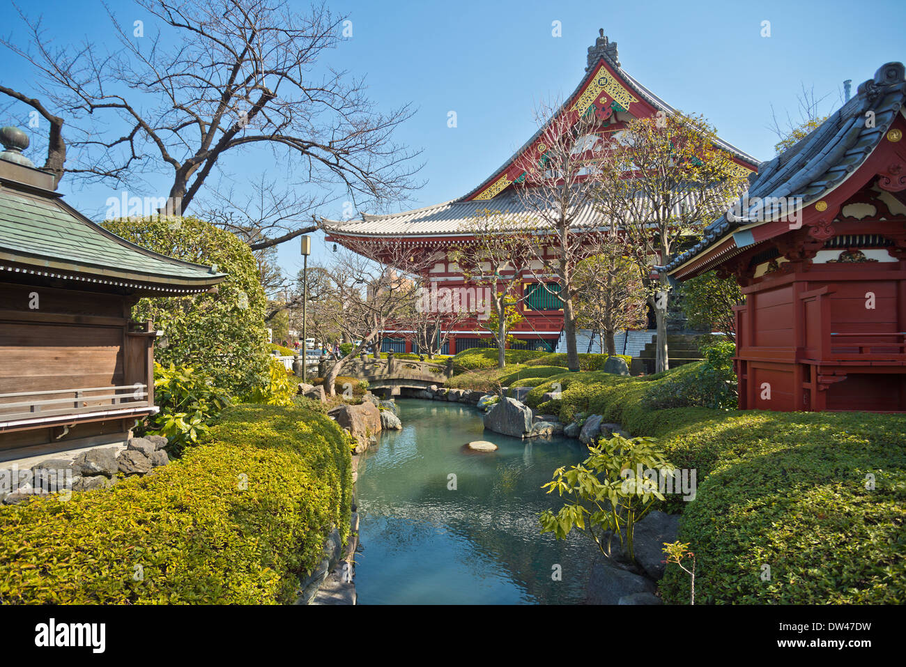 Les jardins du Temple Asakusa Kannon, Tokyo, Japon Banque D'Images