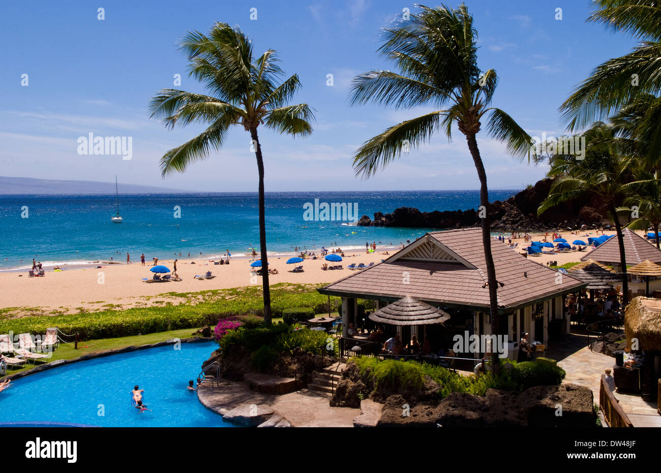 Sheraton Maui Resort avec plage, avec les touristes sur l'île de Maui Hawaii Banque D'Images