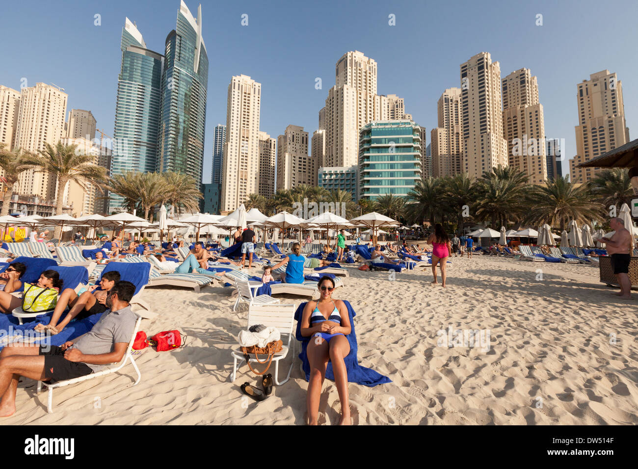 Dubaï Plage ; 5 étoiles Hilton Hotel et plage avec vous en vacances, l'hôtel Jumeirah Beach Resort, Dubai, Émirats arabes unis, ÉMIRATS ARABES UNIS, Moyen Orient Banque D'Images