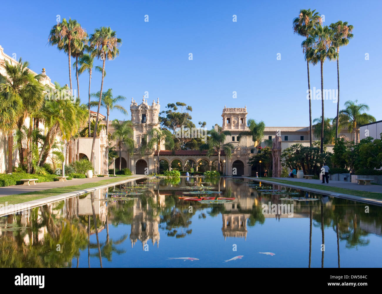 Balboa Park à San Diego, l'architecture espagnole et réflexions, California, USA Banque D'Images
