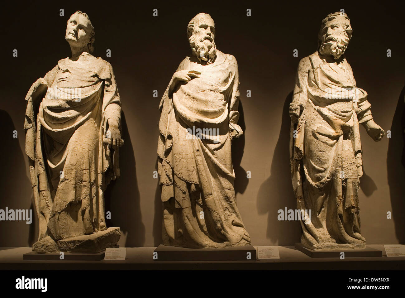 L'Europe, Italie, Toscane, Sienne, musée de l'opéra métropolitaine, statues, les apôtres, l'école de Giovanni Pisano Banque D'Images