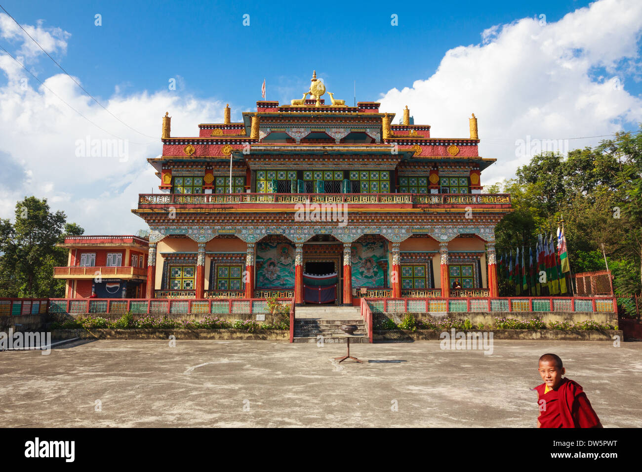 Façade avant de la monastère bouddhiste Gumba Matepani dans Pokhara, Népal Banque D'Images