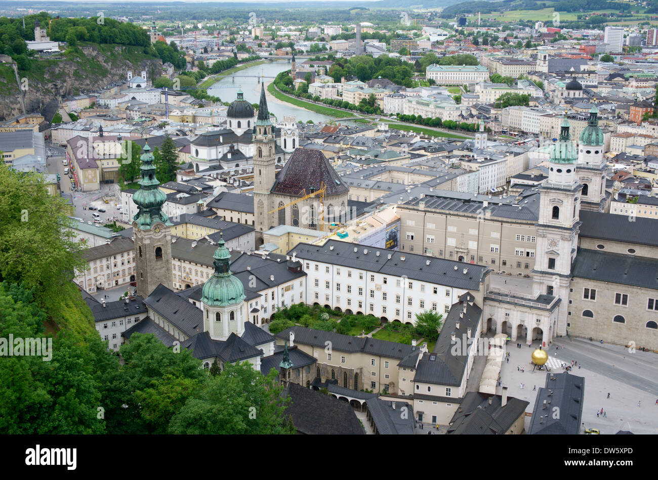 Salzbourg, Autriche Vue sur Salzbourg, Autriche, du château de Hohensalzburg. Photo de mai 2013. Banque D'Images