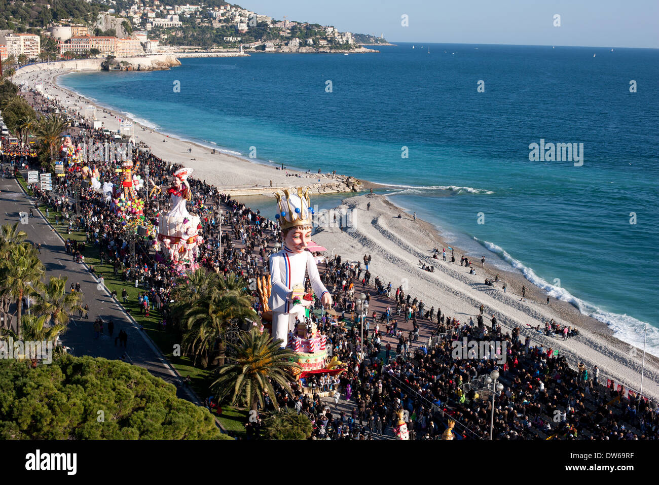 Défilé du Carnaval de Nice en 2014, le Roi sur la Promenade des Anglais.Nice, Alpes-Maritimes, Côte d'Azur, France. Banque D'Images