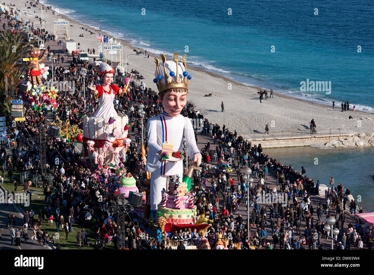 Défilé du Carnaval de Nice en 2014, le Roi sur la Promenade des Anglais.Nice, Alpes-Maritimes, Côte d'Azur, France. Banque D'Images