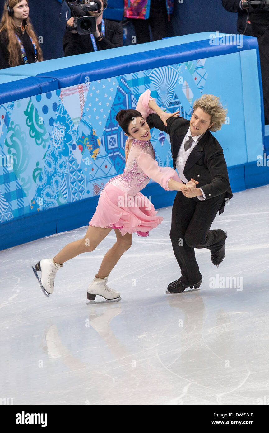 Meryl Davis et Charlie White (USA) dans le programme court de danse sur glace aux Jeux Olympiques d'hiver de Sotchi, Russie, 2014 Banque D'Images