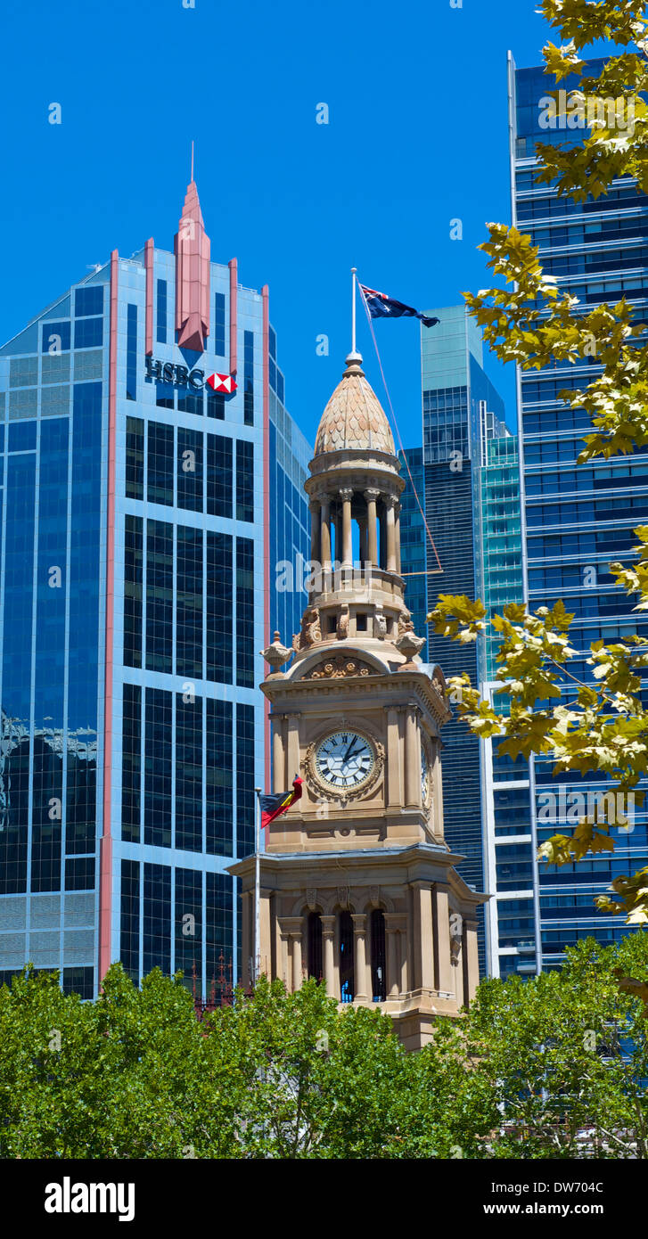 Hôtel de ville de Sydney Tower et QVC Building Sydney Australie Banque D'Images