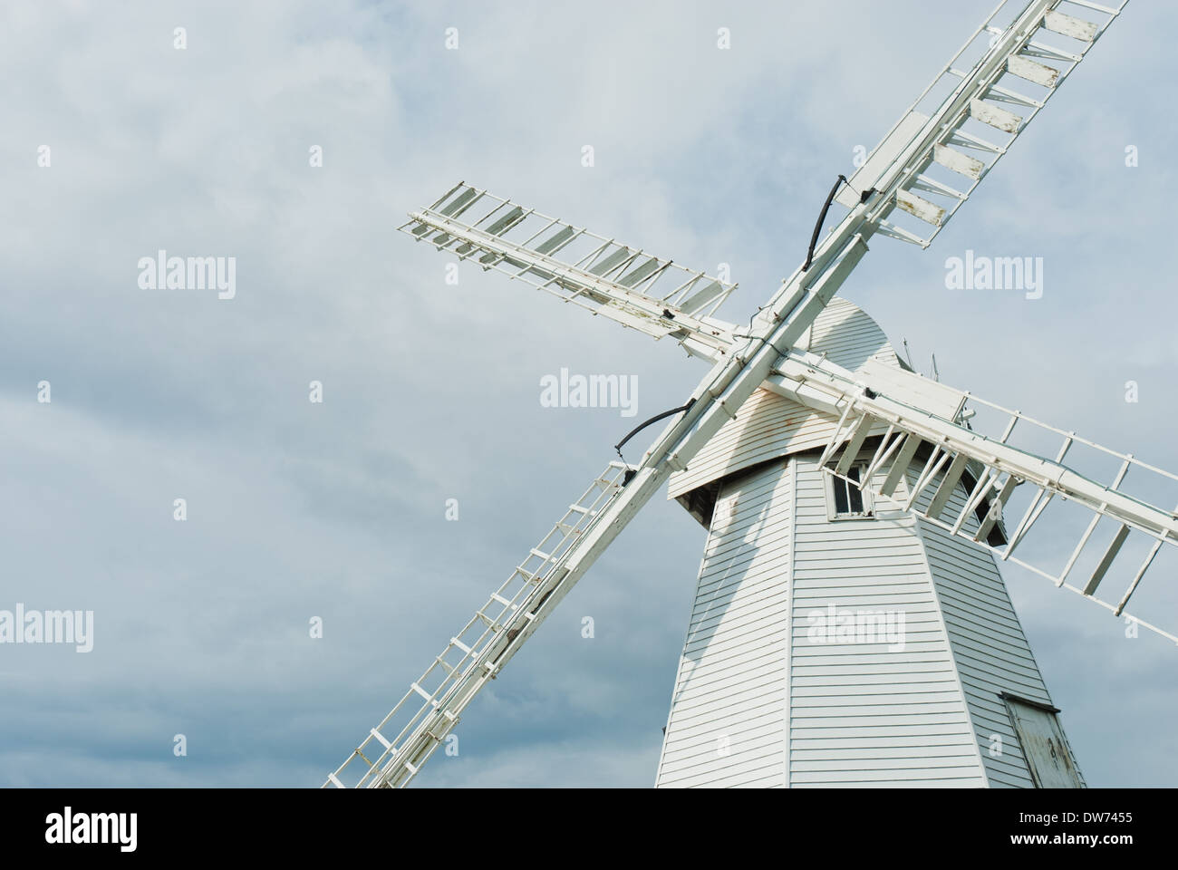 Historique Le Moulin Blanc dans la ville de Sandwich, dans le Kent, sur la côte sud, au Royaume-Uni. Banque D'Images