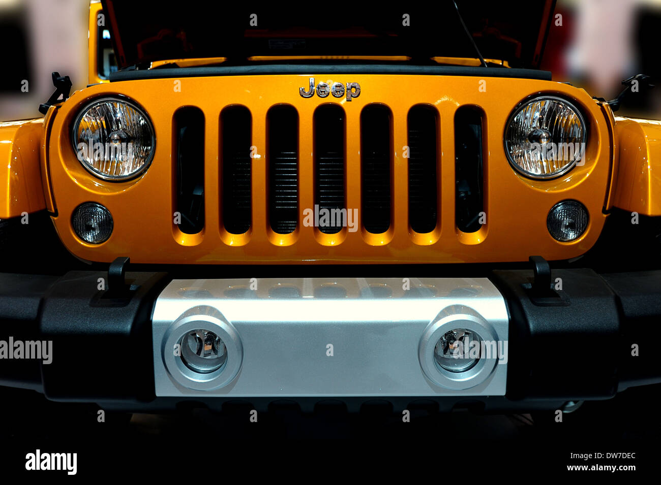 Toronto, Canada - 16 Février 2014 : Jeep Wrangler, luxe voiture hors-route sur l'affichage à l'auto de Toronto 2014. Banque D'Images
