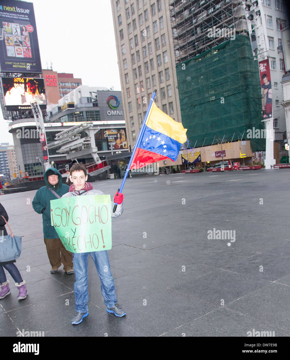 La communauté vénézuélienne Toronto priant pour le Venezuela Banque D'Images