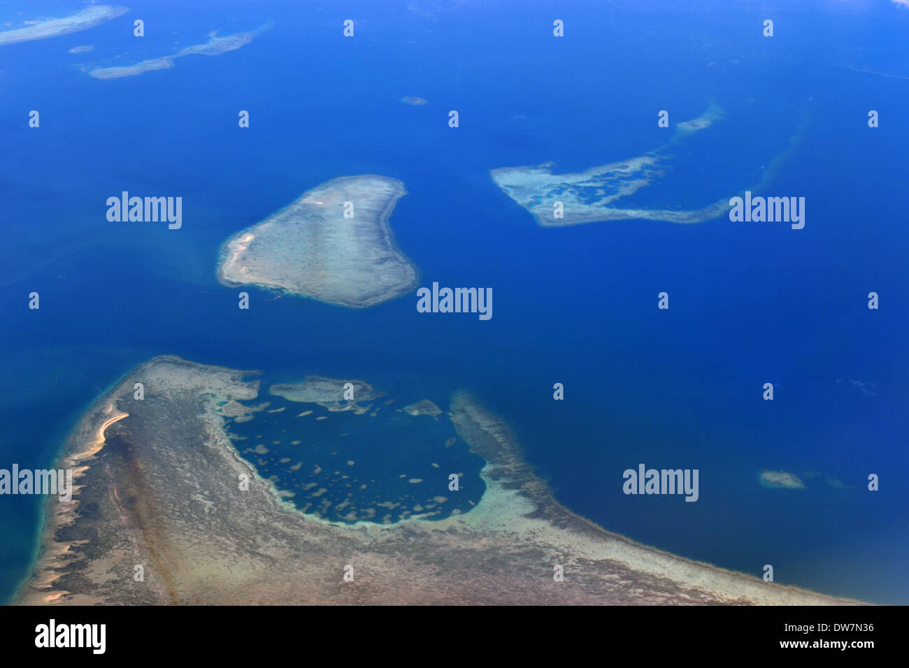 Vue aérienne de l'atoll à l'ouest de Viti Levu, Fidji, Pacifique Sud Banque D'Images