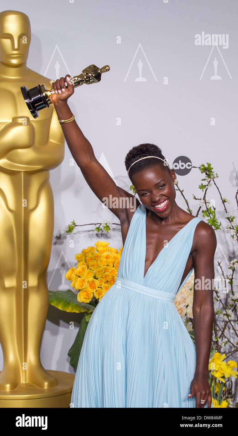 LUPITA NYONG'O 86ÈME AWARDS PRESSE LOS ANGELES USA 02 Mars 2014 Banque D'Images