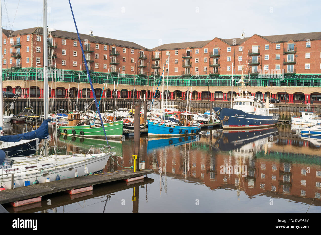 Bateaux amarrés dans la Marina Newcastle upon Tyne North East England UK Banque D'Images