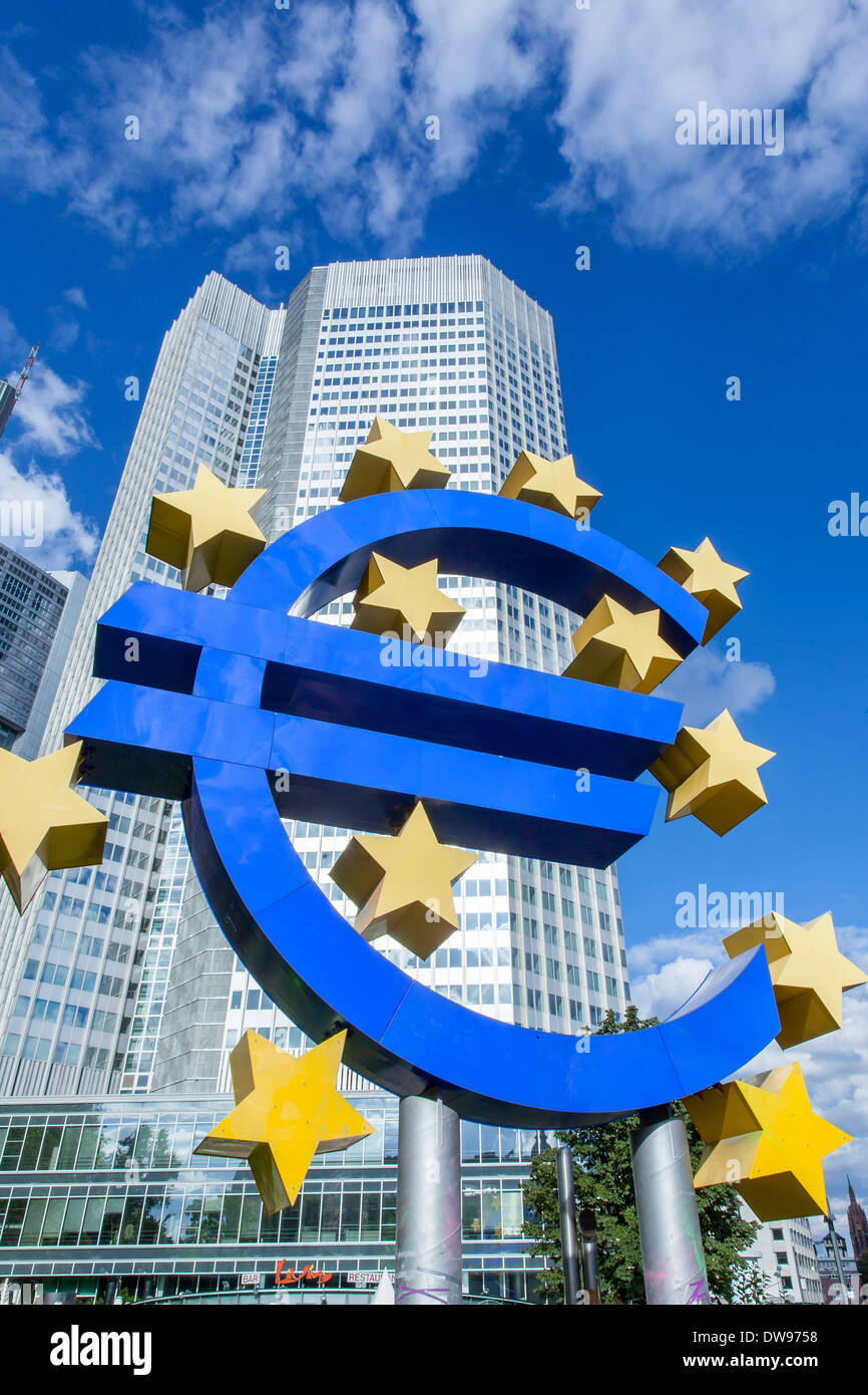 Banque centrale européenne, BCE, avec le symbole de l'Euro, Westend, Frankfurt am Main, Hesse, Allemagne Banque D'Images