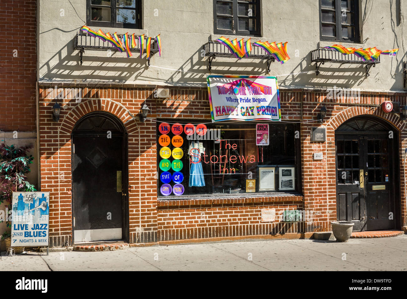 Le célèbre bar gay Stonewall Inn, Greenwich Village, New York City Banque D'Images