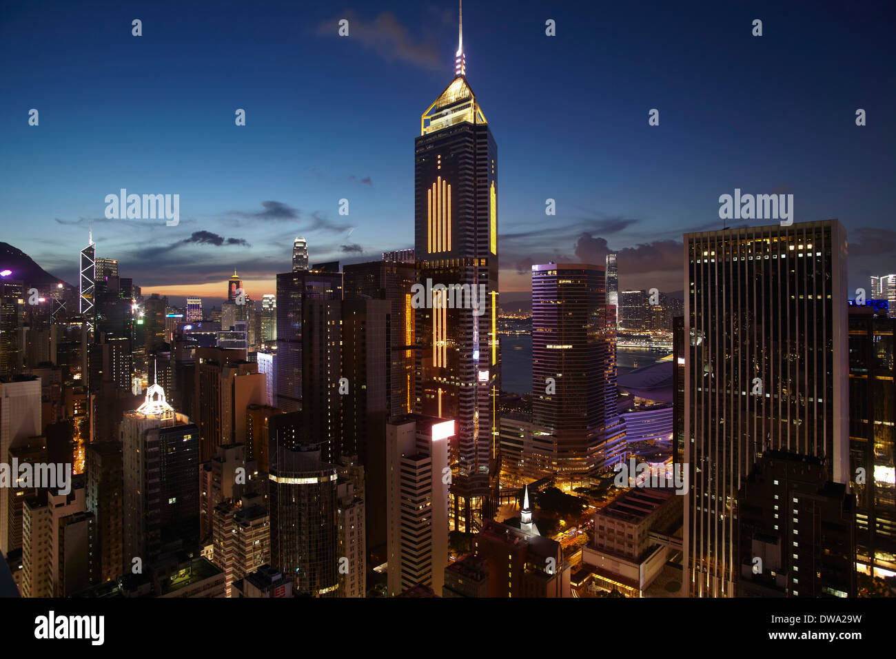 Vue aérienne de la ville de nuit, Hong Kong, Chine Banque D'Images