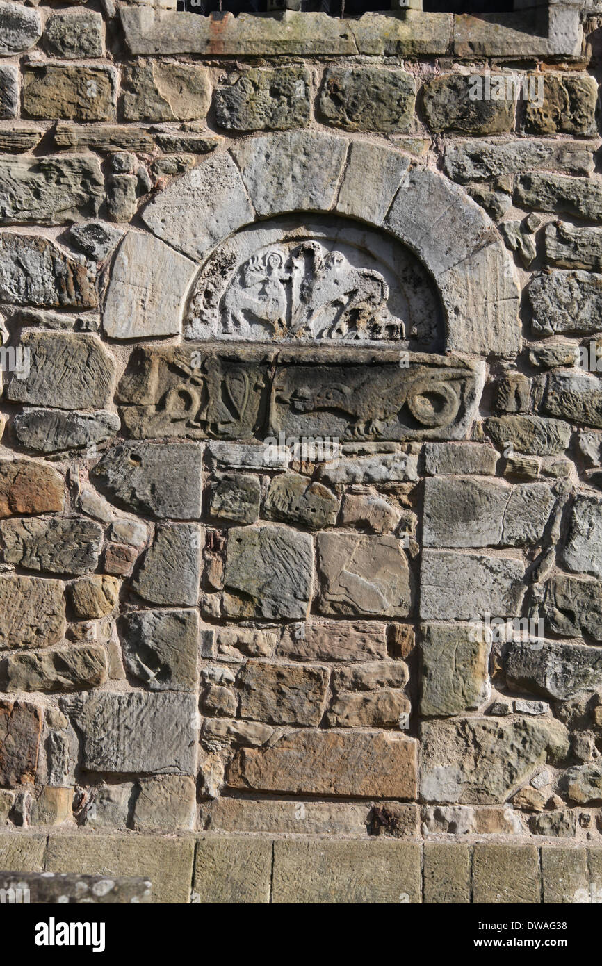Mur ouest de Saint Jean l'Église baptiste à Ault Hucknall à Derbyshire Banque D'Images