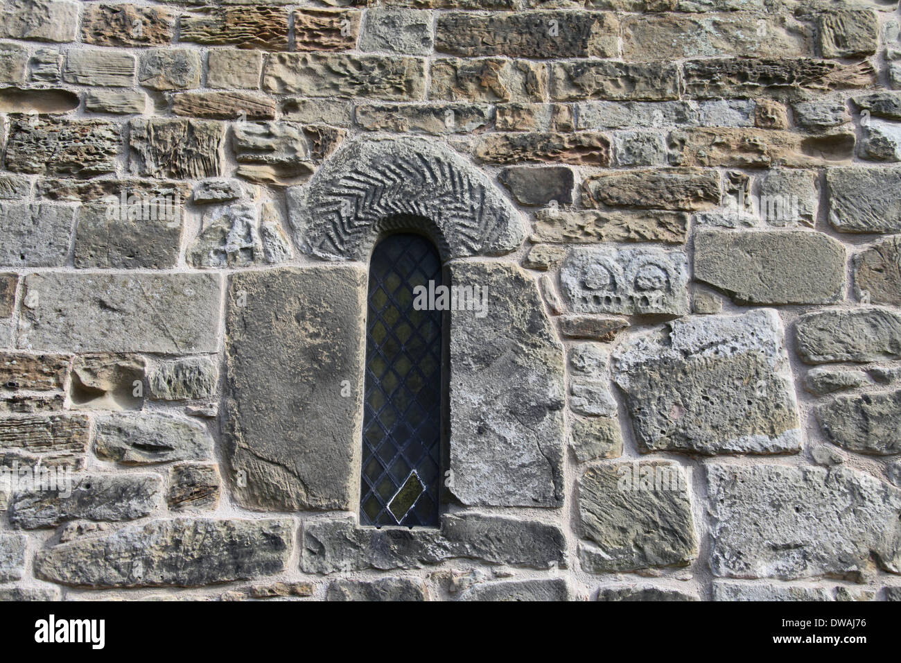 Mur ouest de Saint Jean l'Église baptiste à Ault Hucknall à Derbyshire Banque D'Images