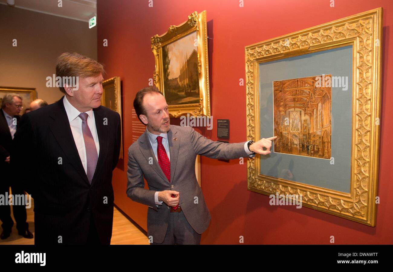 Dordrecht, Pays-Bas. 08Th Mar, 2014. Le roi Willem-Alexander assiste à l'ouverture de l'exposition ' Willem II ? Art King' au musée de Dordrecht à Dordrecht, Pays-Bas, 04 mars 2014. Le roi Guillaume II (1792-1849) possédait d'importantes peintures et dessins. Photo:PRE/ ALBERT PHILIP VAN DER WERF/dpa/Alamy Live News Banque D'Images