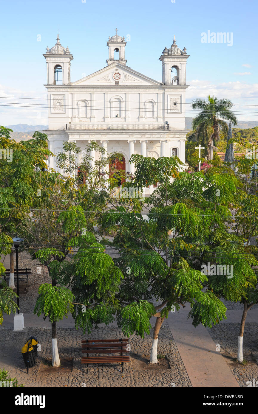 L'église de Suchitoto sur El Salvador Banque D'Images