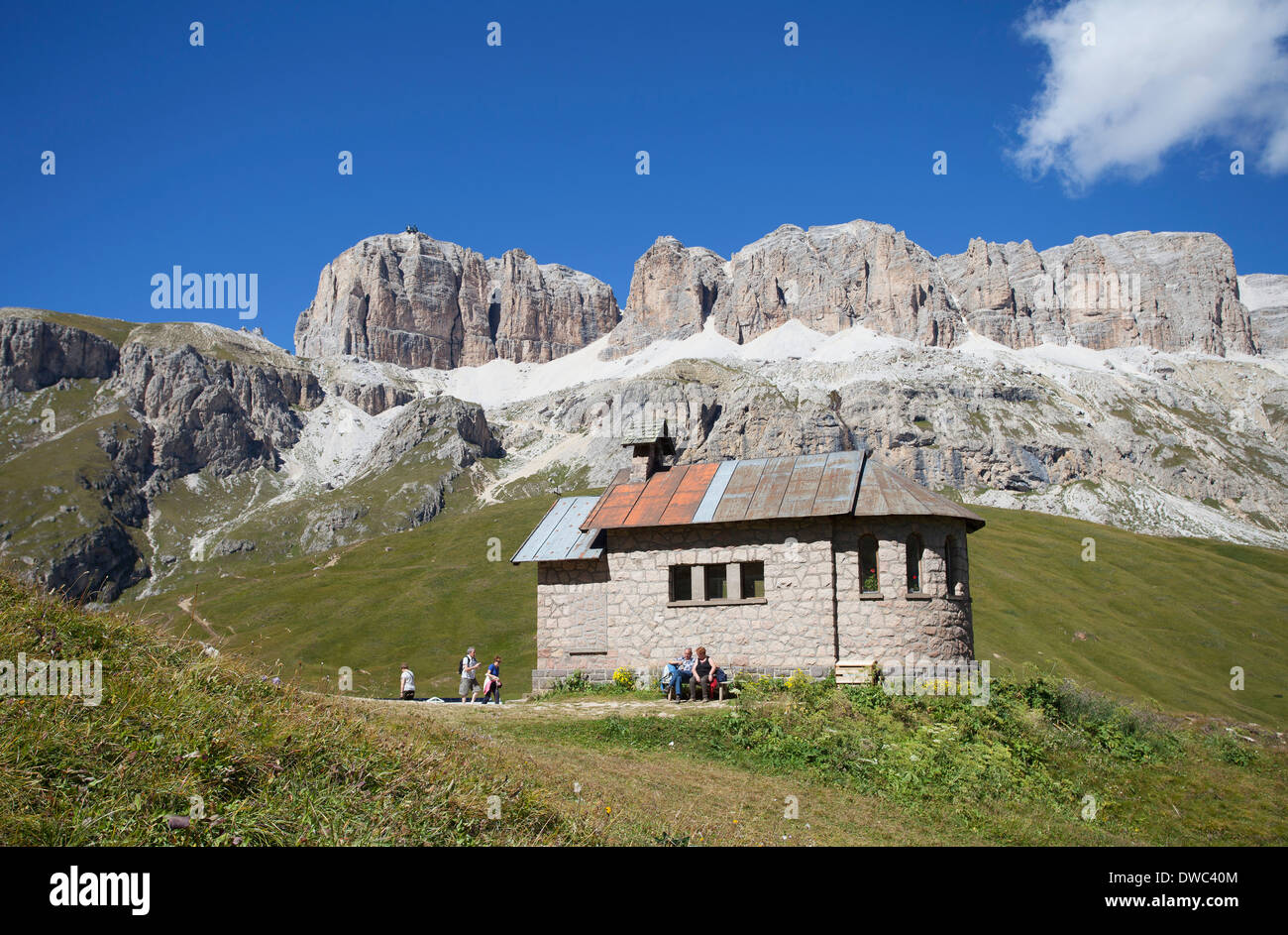 L'Italie, Trentino, Belluno, chapelle de Pordoi Pass Banque D'Images