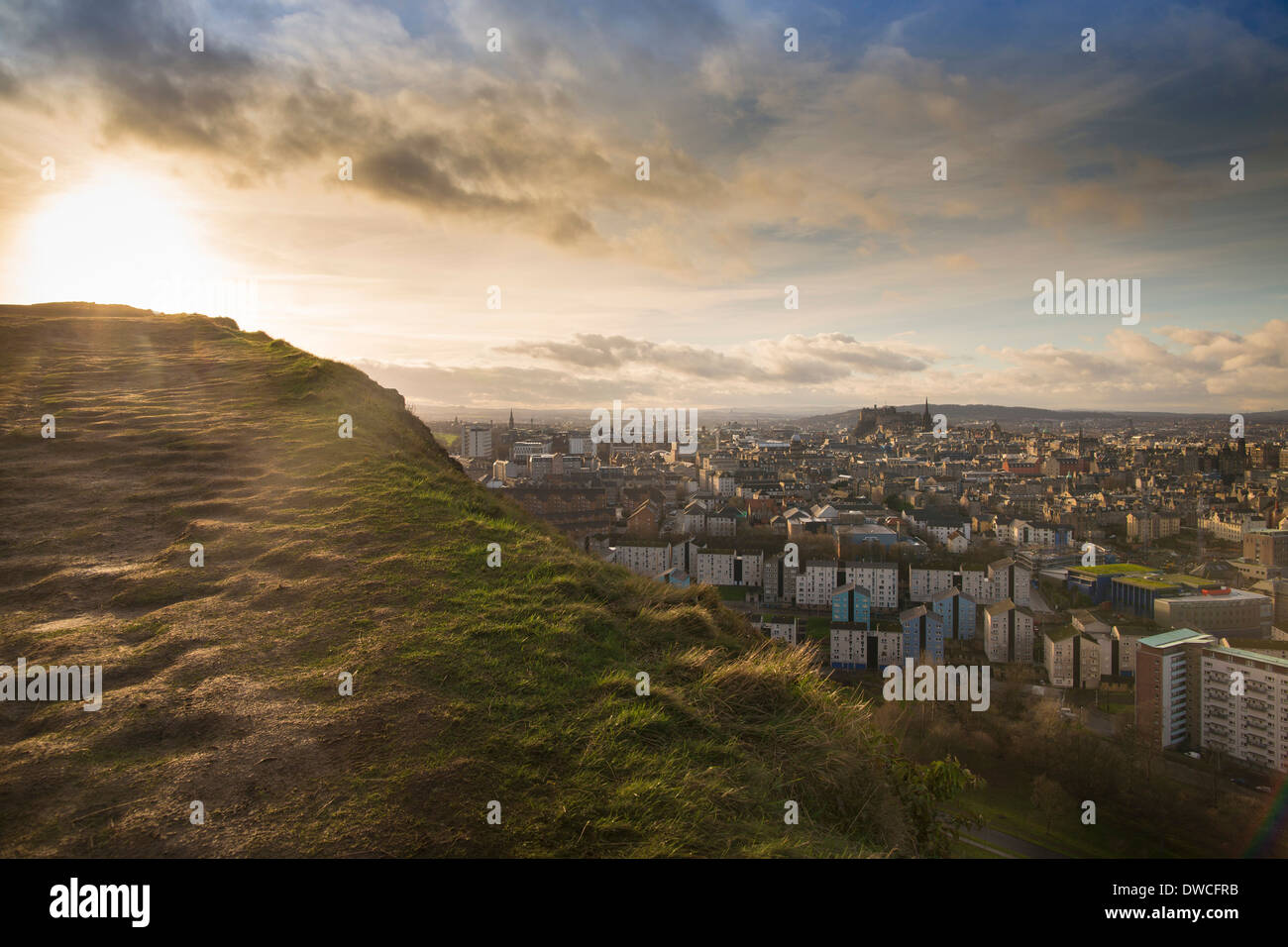 Vue de la ville d'Édimbourg de Salisbury Crags Banque D'Images