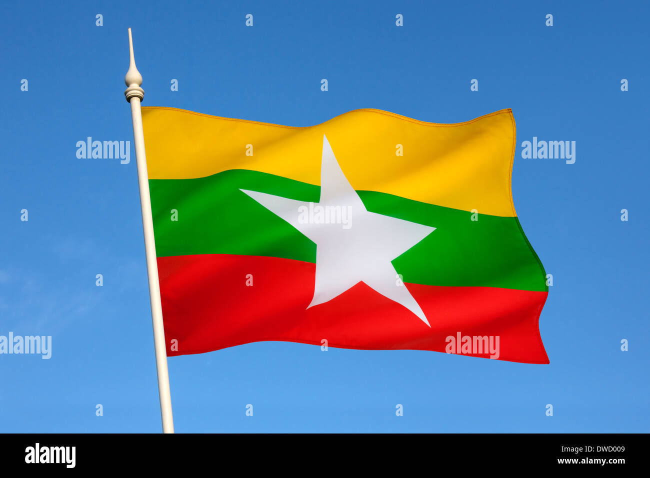 Flèche République de l'Union du Myanmar, a adopté un nouveau drapeau le 21 octobre 2010 pour remplacer l'ancien drapeau en usage depuis 1974. Banque D'Images