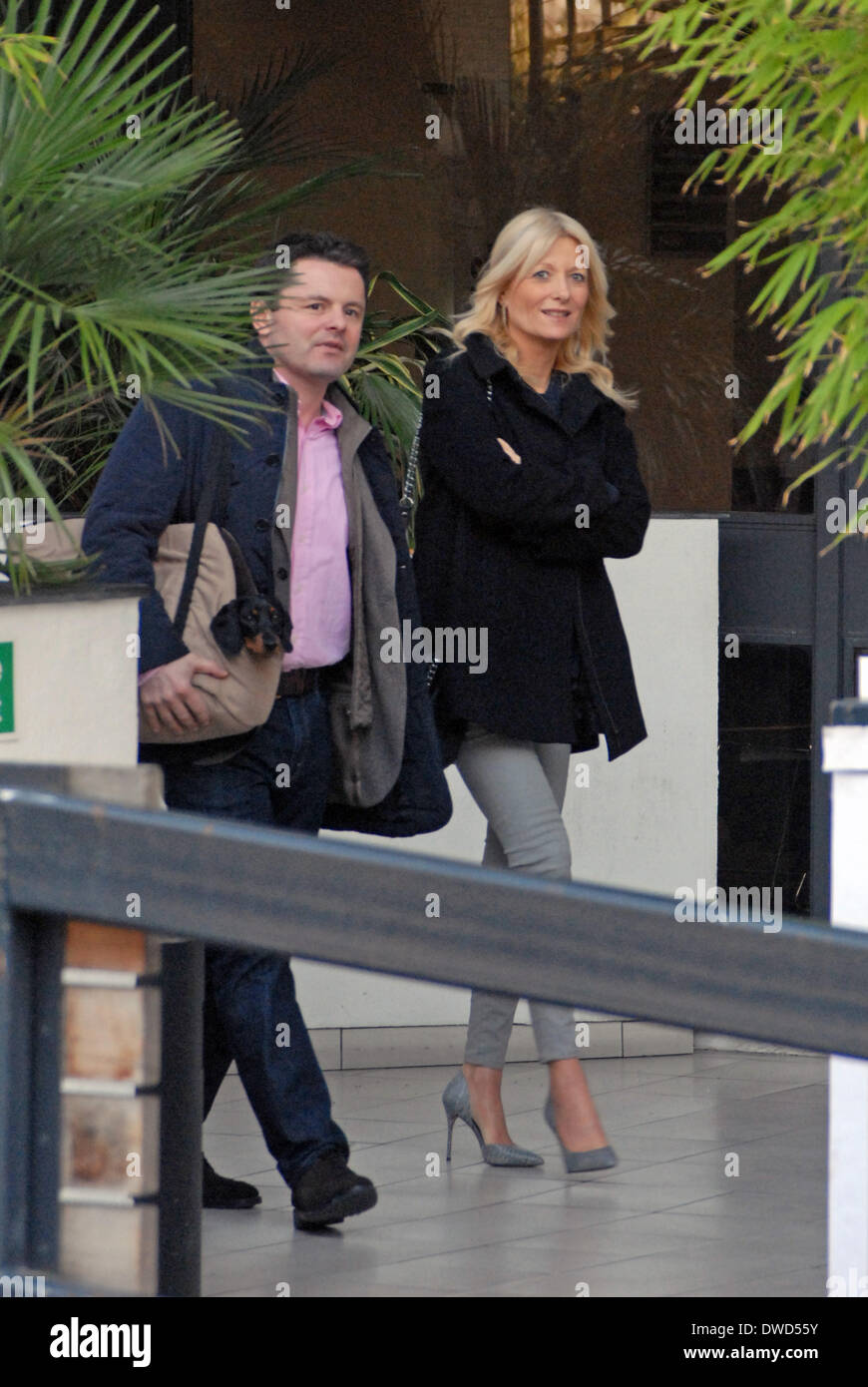 Londres, Royaume-Uni. Le 05 Mar, 2014. Chris Hollins et Gaby Roslin assiste à l'ITV studios London 05/03/2014 Credit : JOHNNY ARMSTEAD/Alamy Live News Banque D'Images