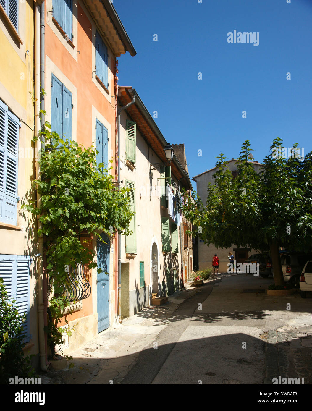 Scène de rue Village Collobrières, France Banque D'Images