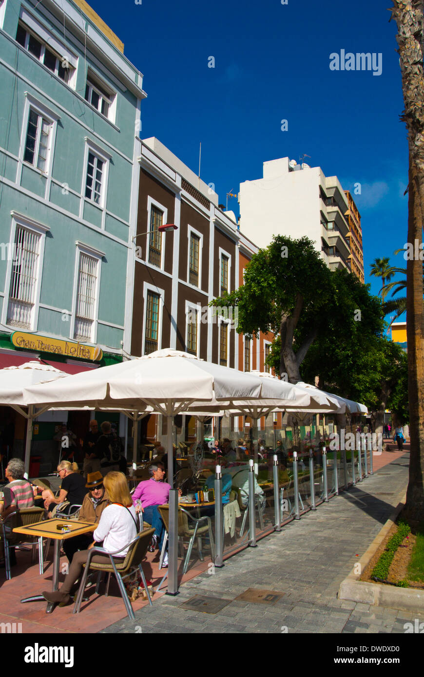 Terrasses de restaurants, Parque Santa Catalina Park square, Las Palmas de Gran Canaria, Îles Canaries, Espagne, Europe Banque D'Images