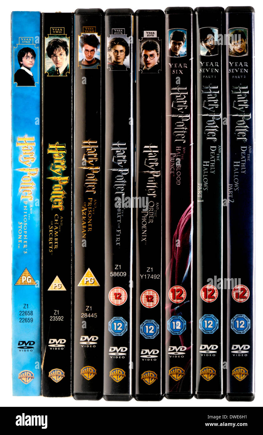 Jeu complet de 8 DVD Harry Potter Photo Stock - Alamy