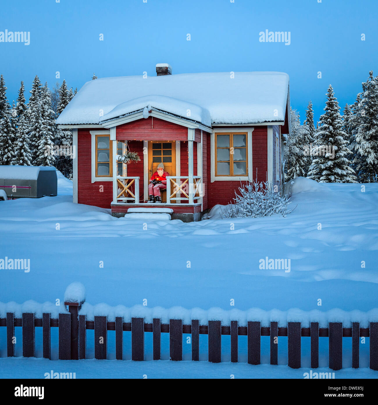 Petite maison près de l'Hôtel de Glace en Laponie, Suède, Jukkasjarvi Banque D'Images