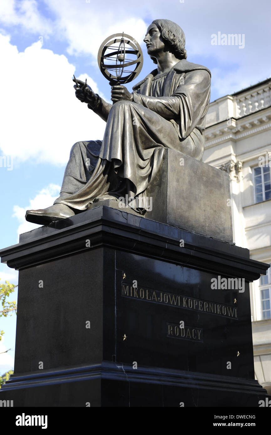 Nicolas Copernic (1473-1543). Mathématicien et astronome polonais. Statue par Bertel Thorvaldsen (1770-1844), 1830. Varsovie. Banque D'Images
