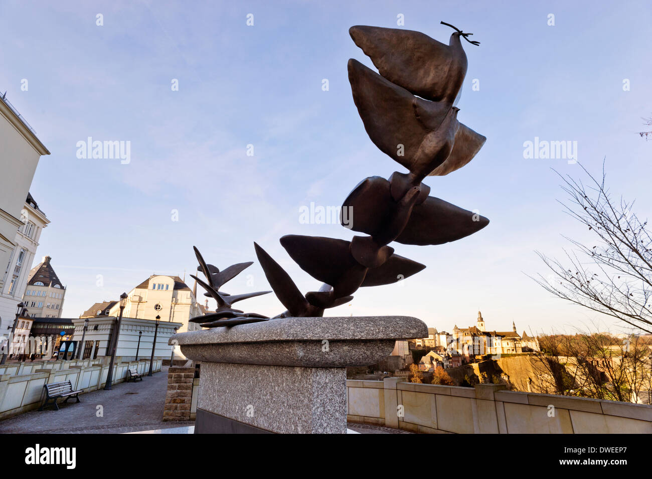 Colombes de paix sculpture, Ville de Luxembourg, Grand-Duché de Luxembourg Banque D'Images