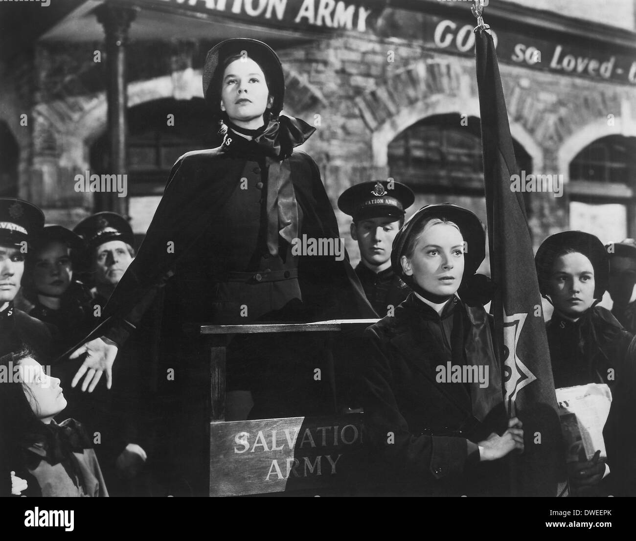 Wendy Hiller et Deborah Kerr, sur -tournage du film "Major Barbara", réalisé par Gabriel Pascal, 1941 Banque D'Images