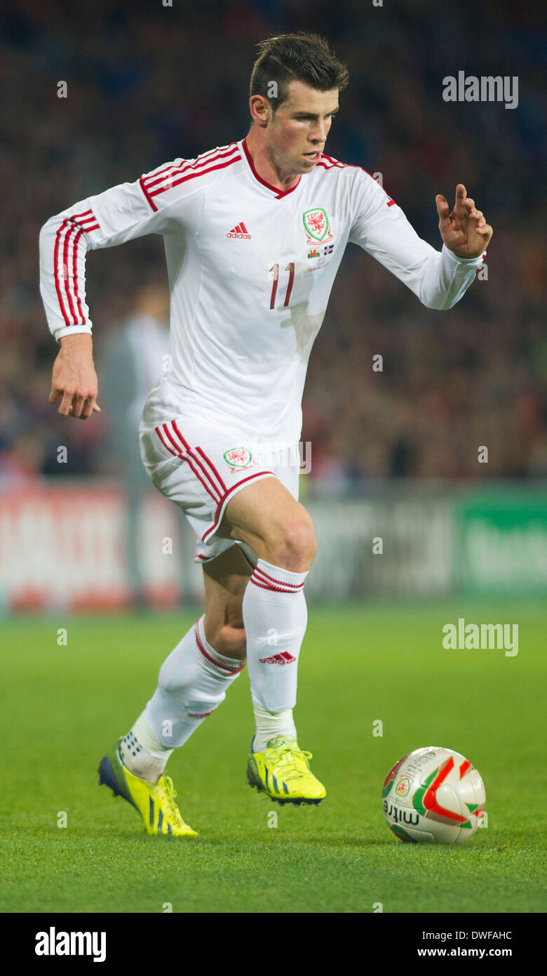 Gareth Bale jouant pour le pays de Galles Photo Stock - Alamy