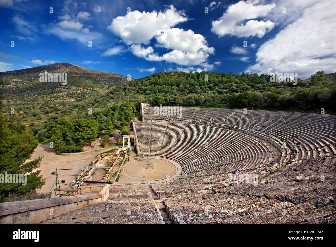 Le théâtre antique d'Épidaure (Epidaure), Argolide (Argolide), Péloponnèse, Grèce. Banque D'Images
