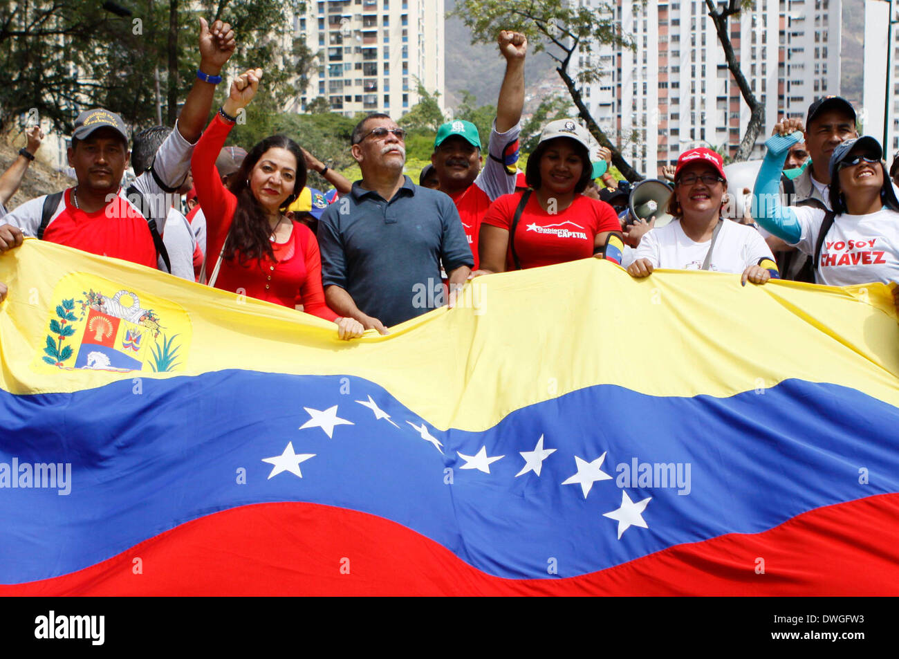 Caracas, Venezuela. 7 mars, 2014. Les employés prennent part à une marche à la montagne caserne pour rendre hommage à la fin du président vénézuélien Hugo Chavez à Caracas, capitale du Venezuela, le 7 mars 2014. Credit : AVN/Xinhua/Alamy Live News Banque D'Images