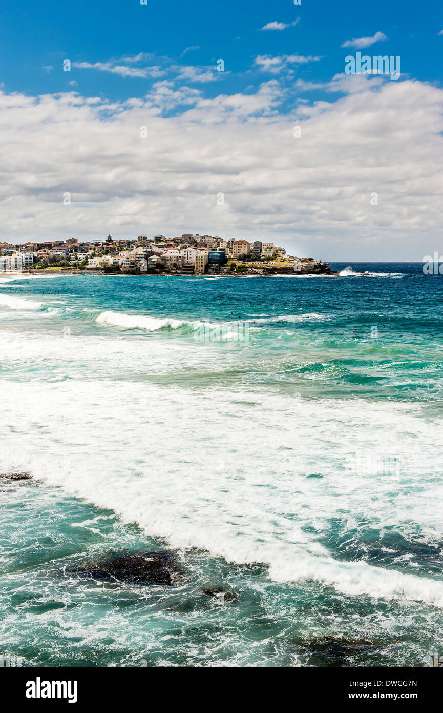 La plage de Bondi au printemps, Sydney, Australie Banque D'Images