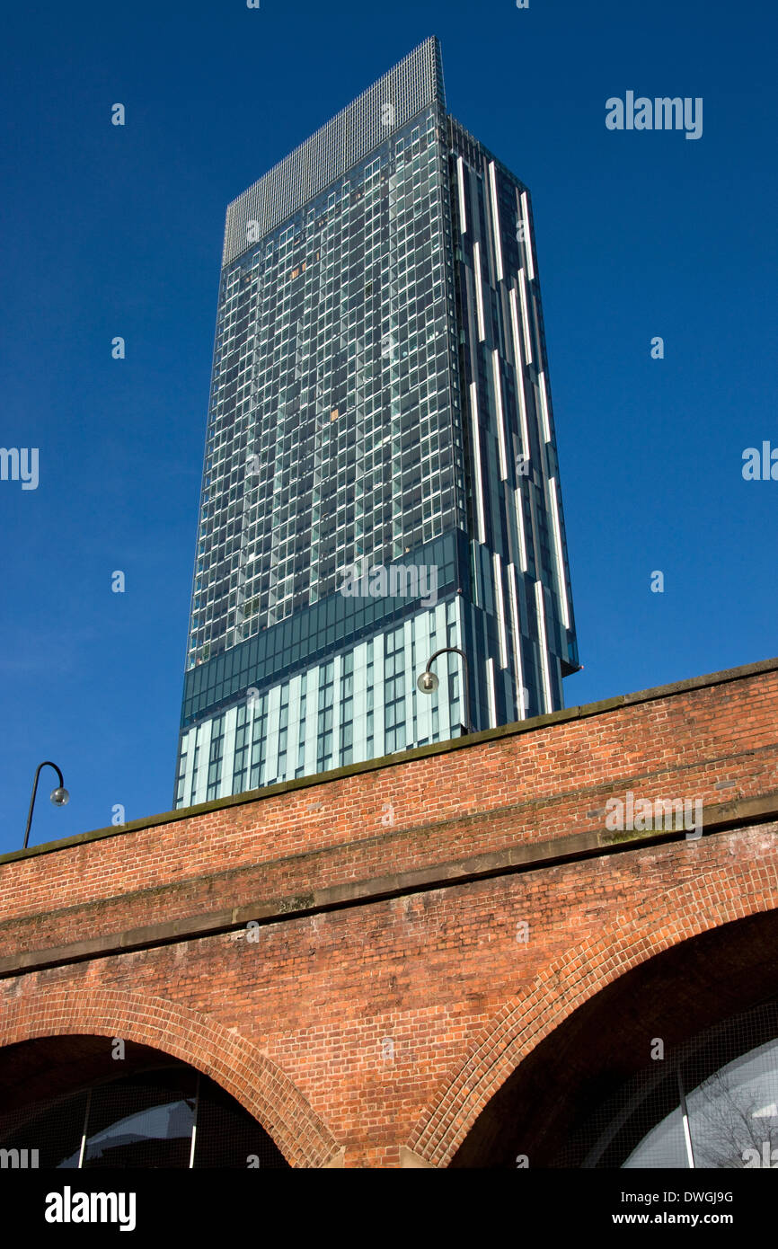 Beetham Tower dans le centre de Manchester au Royaume-Uni. Il s'agit d'un bâtiment multifonctionnel et est le plus haut de Manchester. Banque D'Images